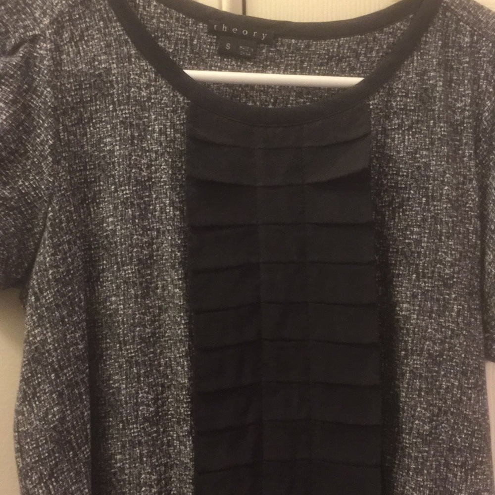 Black dress - Picture 2 of 4